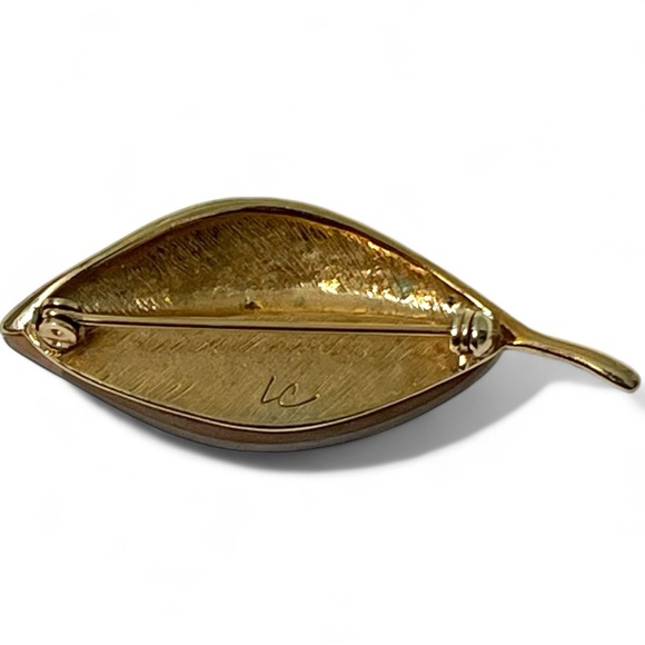 ❤️ Vintage Liz Claiborne Gold Tone and Pearl Leaf Brooch - Picture 4 of 5